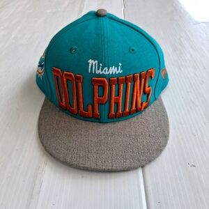 Miami Dolphins New Era 9Fifty Snapback Hat Mens Size Medium - Large Teal Grey